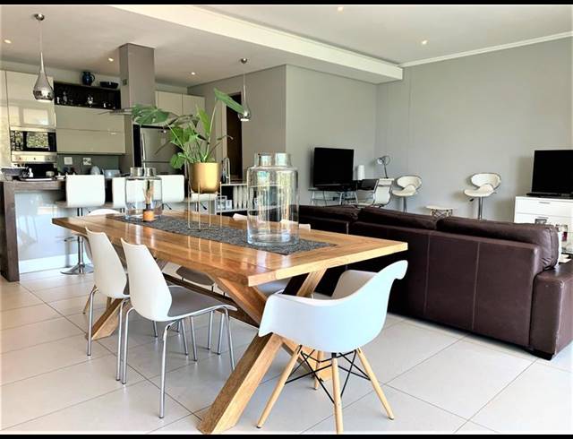 3 BEDROOM APARTMENT FOR SALE IN HYDE PARK